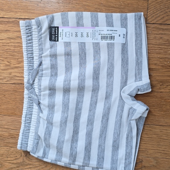 OKIE DOKIE BABY GIRLS SHORTS BUNDLE OF 3 PAIR ALL SIZE 9 MONTHS - Picture 5 of 13